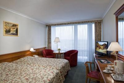 Double room of Thermal Hotel Heviz - ENSANA Health Spa Resort**** Hévíz - affordable thermal hotel and spa hotel in Heviz
